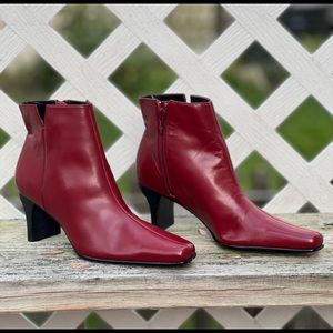 NWOT. Anne Klein 2 Red leather ankle boot.